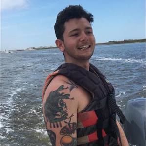 Meet your Posher, Alex